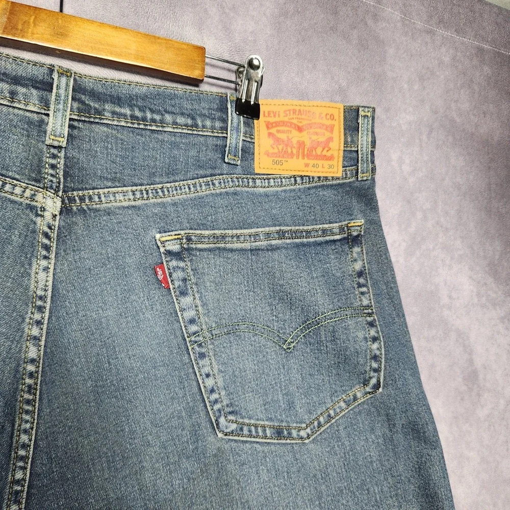 Levis 505 Regular Fit Jeans Mens 40x30 Blue‎ Straight Leg Iron Creased